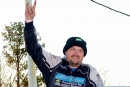 Randy Weaver salutes the Boyd's Speedway crowd after his $3,000 victory in Jan. 28's Cabin Fever 40 in Ringgold, Ga. (mikessportsimages.com)