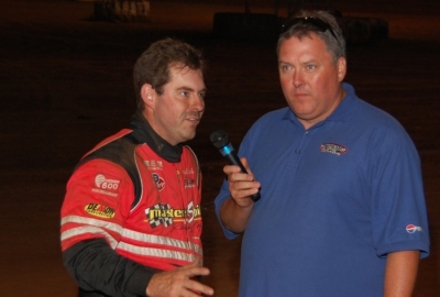 Ray Cook talks about his victory. (dirtphotos.net)