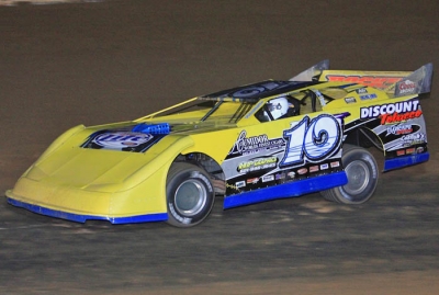 Rodney Wing heads for victory at Pike County. (Best Photography)