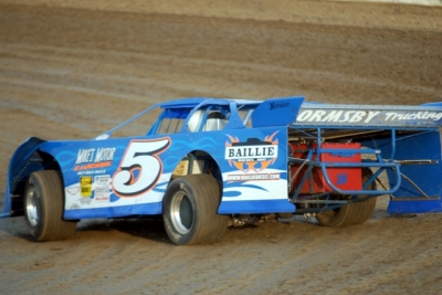 Leslie Essary gets rolling Saturday at Mid-America Speedway. (Andrew Towne)