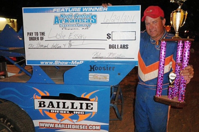 Leslie Essary made it three in a row on the Race Brothers Show-Me Series.