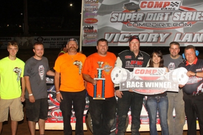 Morgan Bagley celebrates his Comp Cams Series victory with crew and supporters. (Woody Hampton)