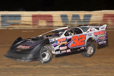 Coleby Frye heads for victory at Selinsgrove. (pbase.com/cyberslash)
