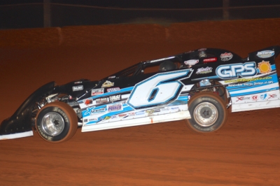 Steve Shaver heads for victory at Cherokee. (Gene Murphy)