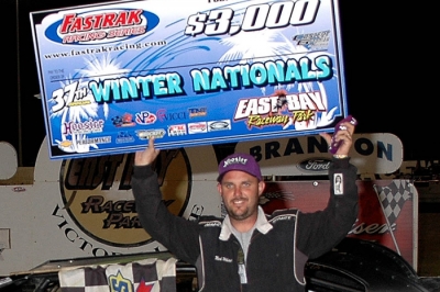 Mark Whitener wrapped up his three-race sweep at East Bay. (DirtonDirt.com)