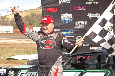 Jimmy Owens celebrates his second-career East Bay victory. (DirtonDirt.com)