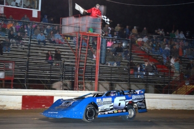 Kyle Bridges takes the checkers at Waycross. (Troy Bregy)