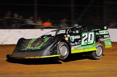 Jimmy Owens heads to victory. (Todd Boyd)