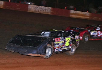 Nowell cruises out front at Dixie. (praterphoto.com)