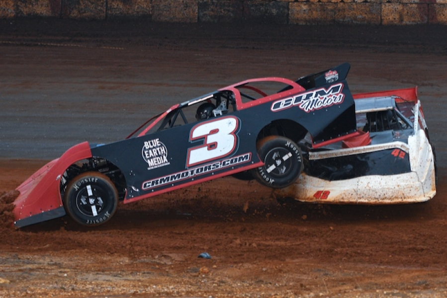 Dirt on Dirt Slideshow Brent Rhodes gets 3,000 victory on Crate tour