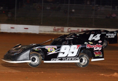 Eric Turner (99) heads for victory Saturday in West Plains, Mo. (Ron Mitchell)