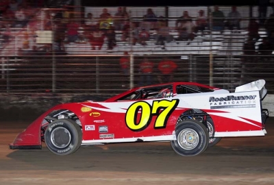 Kelly Boen heads for victory at Mid-Nebraska. (Jerry Jacobs)