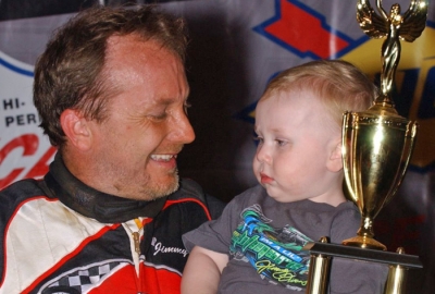 Jimmy Owens and son Nathan in victory lane. (DirtonDirt.com)