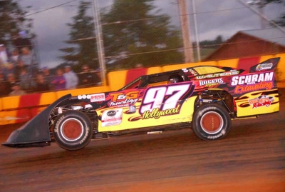 Greg Walters heads to victory at Sunset. (Steve Reeck)