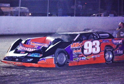 Leader Ray Moore ran into trouble on the eighth lap at Greenville, mashing his car's front end. (Best Photography)