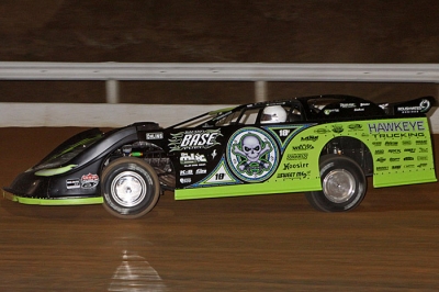 Scott Bloomquist races to a $10,000 victory in Lucas Oil action at Bedford Speedway. (pbase.com/cyberslash)