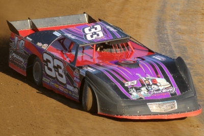 Adam Hensel's No. 33x was up to the task at Eagle Valley Speedway. (chrisburback.com)