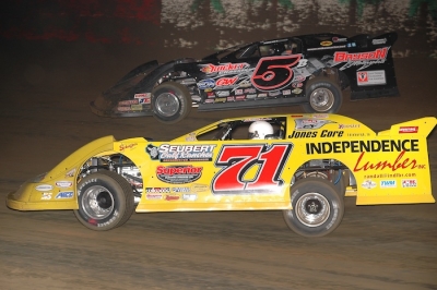 Don O'Neal (71) looks to take the lead from Mike Marlar (5B) at East Bay. (neilericmiller.com)