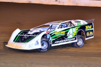 Jackie Boggs heads for his second straight victory at Portsmouth. (sraracingphotos.com)