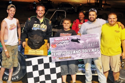Zack Dohm (second from left) won a career-high $10,000 at Beckley's Black Gold 50. (peepingdragonphotography.com)