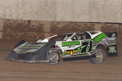 Ron Davies led 10 laps and finished fourth in Friday's feature in Tucson. (photofinishphotos.com)
