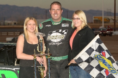 Shane Clanton picked up $10,000 for his victory in the Tucson finale. (photofinishphotos.com)