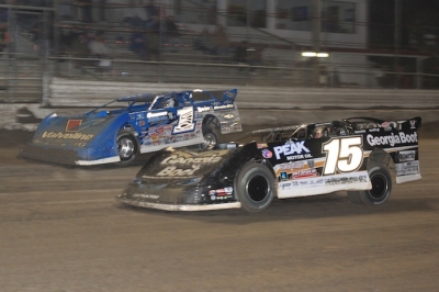 Josh Richards (1) takes the lead from Steve Francis (15) in Monday's Volusia opener. (stlracingphotos.com)