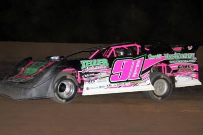 Rusty Schlenk heads for a 30-lap victory at Mount Pleasant. (Steve Datema)
