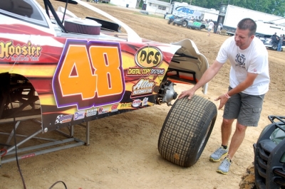Brian Shirley is crewing for Tim Lance on the Summernationals. (DirtonDirt.com)