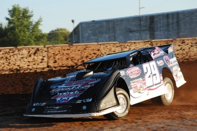 Darrell Lanigan gets around Shawano Speedway during the track's 2012 WoO event. (Shawn Fredenberg)