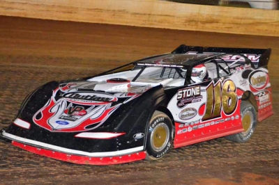 Randy Weaver heads for a $3,000 SRRS victory at Boyd's. (photobyconnie.com)