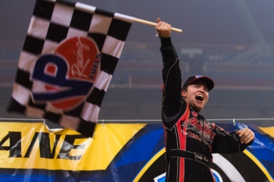 Bobby Pierce in victory lane. (heathlawsonphotos.com)