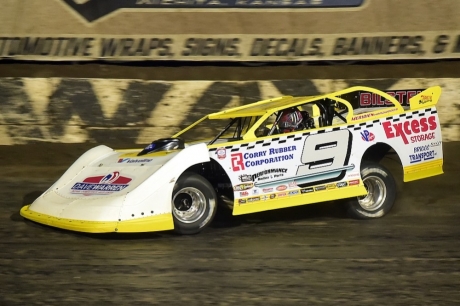 Tim McCreadie heads for victory. (photosbyboyd.smugmug.com)