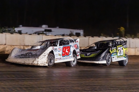 Brandon Overton (76) tracks Carson Ferguson (93) at PPMS. (heathlawsonphotos.com)