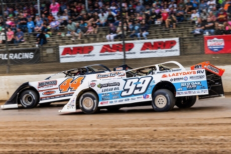 Devin Moran (99) battles for the lead. (heathlawsonphotos.com)