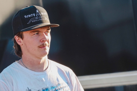 Michael Leach in the Charlotte pits. (Zach Yost)