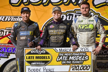 Bobby Pierce (center) with Ashton Winger and Nick Hoffman. (Emily Schwanke)