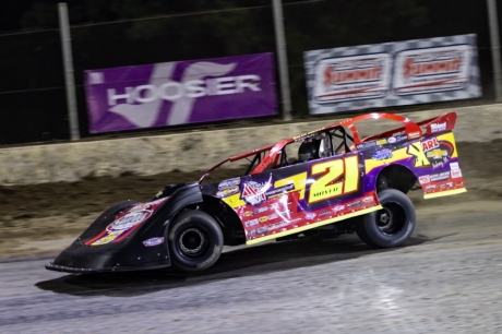 Billy Moyer heads to victory at Benton Speedway. (highsideraceshots.com)