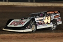 Chris Madden on his way to a $25,000 victory in May 27&#039;s World of Outlaws Case Late Model Series-sanctioned Battle at the Border at Sharon Speedway in Hartford, Ohio. (Todd Battin)