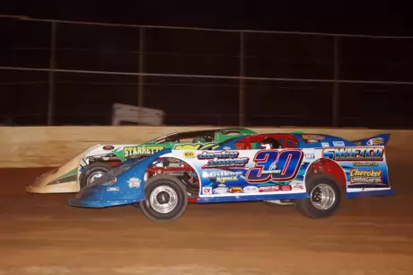 Jeff Smith edged Dennis Franklin at Fayetteville. (carlsonracephotos.com)
