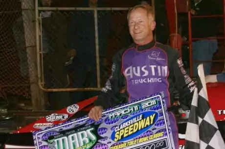 Ronnie Johnson earned his first MARS victory. (kohlsracingphotos.com)