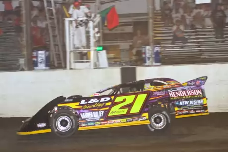 Billy Moyer crosses the finish line for a $10,000 victory (stlracingphotos.com)