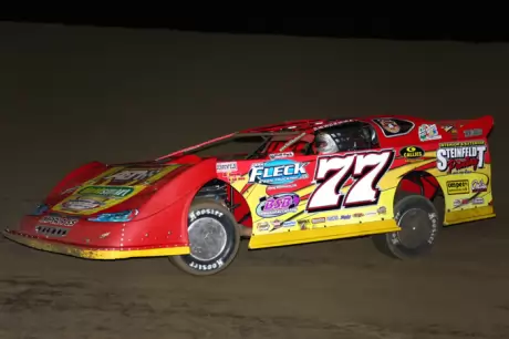 Jeff Aikey heads for his $5,000 victory in West Burlington, Iowa. (John Vass)