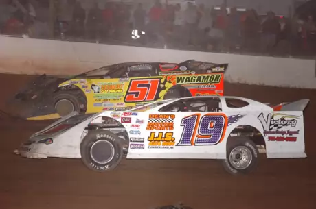 Cryderman (51) won a last-lap battle. (chrisburback.com)